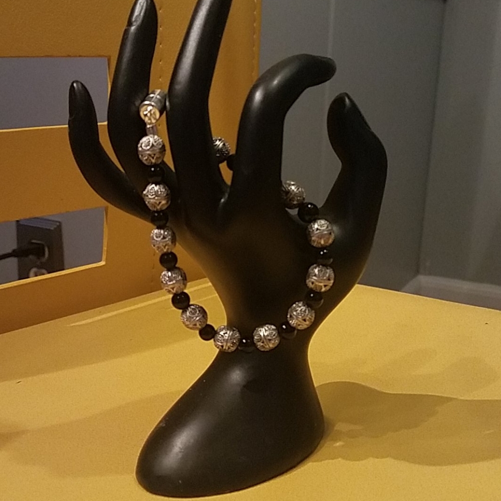 Black onyx and sterling silver bracelet